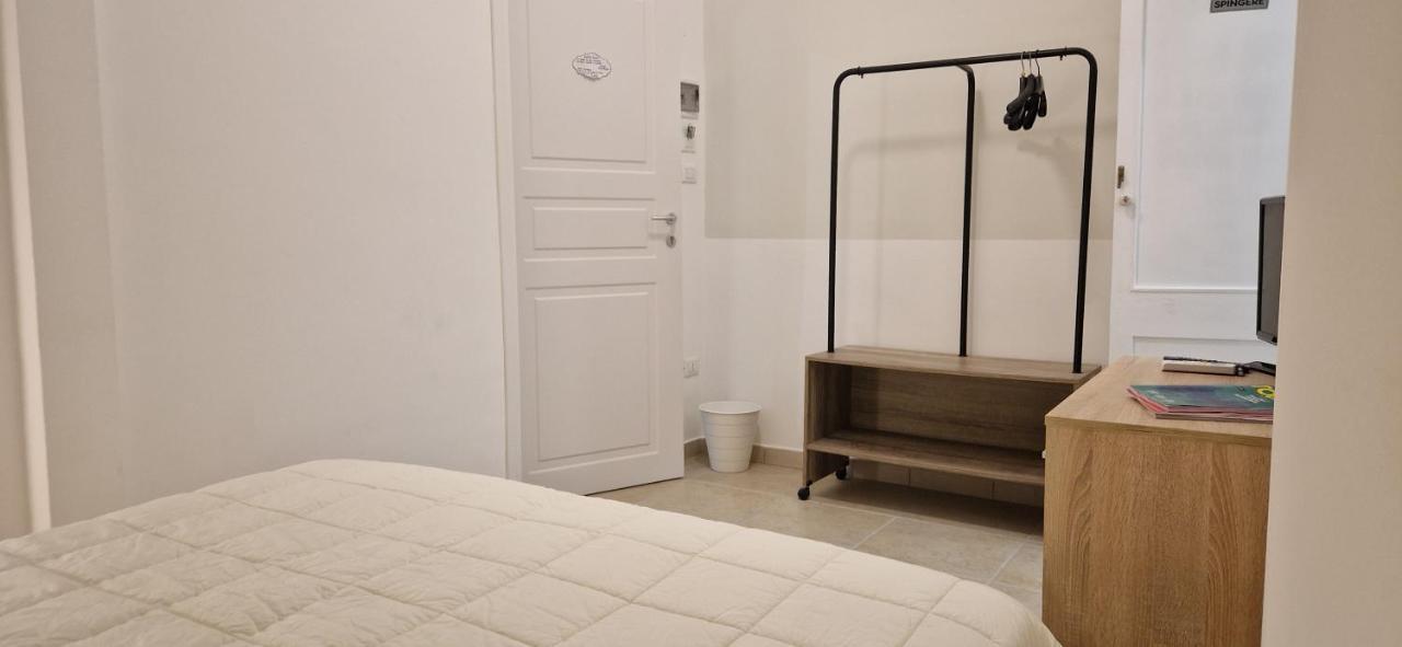 Diaz Rooms Lecce Exterior foto